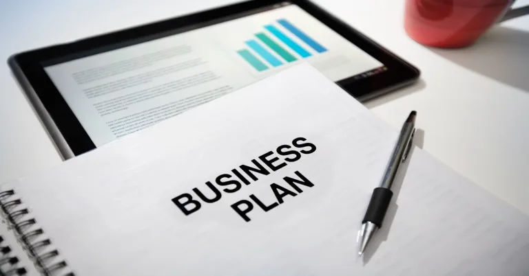 How to Make a Business Plan in 2023: A Step-by-Step Guide